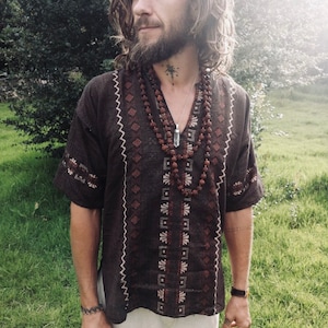 Tribal Artesano Etno man hippie Boho Rainbow ethnic handmade Chiapas noble earthy raw mexican shirt for men beautyful pattern dark brown
