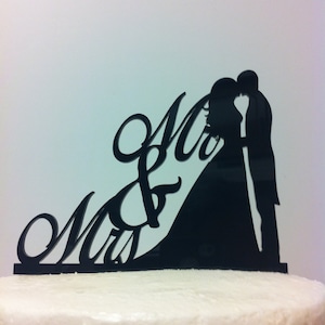 Silhouette Mr & Mrs Bride and Groom Kissing Wedding Cake Topper MADE In USA…..Ships from USA
