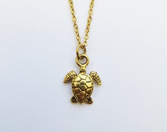 Turtle Necklace, Sealife Pendant, Gold Marine life Charm, Ocean, Cruise Jewelry, Explorer, Globe Trotter, Honeymoon Gift, shell