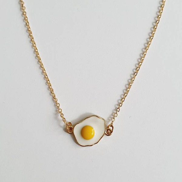 Collier oeuf, breloque gourmands, pendentif oeuf sur le plat, petit déjeuner, bijoux de café, original, chaîne en or, petit déjeuner anglais