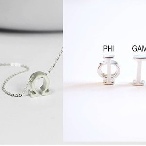 Collar de letras griegas de plata de ley. Alfabeto griego Gamma.Inicial griega Delta.Phi.Omega.Sigma.Pi. Collar de hermandad de mujeres • Joyería de hermandad de mujeres.