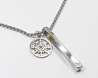 Graduation Gift .Silver Compass Necklace, Twist Bar Jewelry. Guidance Necklace. Compass Jewelry Gift, Traveler Gift Jewelry.Unisex Jewelry.