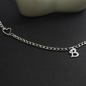 Collar de letra de corazón, collar inicial personalizado, joyería de letra, regalo de hombre personalizado, regalo del día de la madre. Su collar inicial. Su joyería de identificación