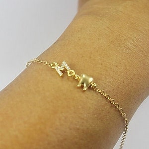 Pulsera de diente con inicial de oro. Regalo para dentista, inicial de lado de plata dental, dentista, dientes, higienista, enfermera dental Regalo para hermanas