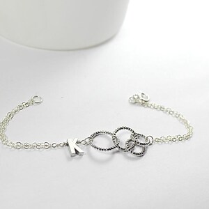 Custom Four 4 bridesmaids Gift,4 Sisters Bracelet Jewelry. Letter initial  circle infinity bracelet, her 40th birthday jewelry gift. 4 BBF