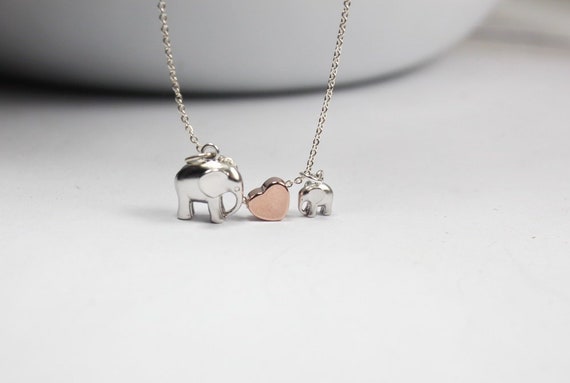 Tiffany & Co 18 Snuggle Bunny Rabbit Pendant Necklace Silver w/ Box Pouch