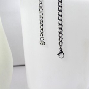 Collar con letras de plata 925. Joyas con iniciales personalizadas. Regalo personalizado para él o ella. Joyas con letras minúsculas. Collar con identificación para novio o novia.