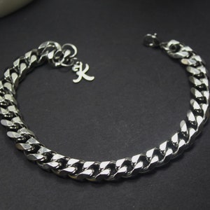 Pulsera de cadena gruesa grande personalizada, pulsera de hombre con letra inicial, pulsera personalizada, regalo de cumpleaños del marido para él. novio dia del padre