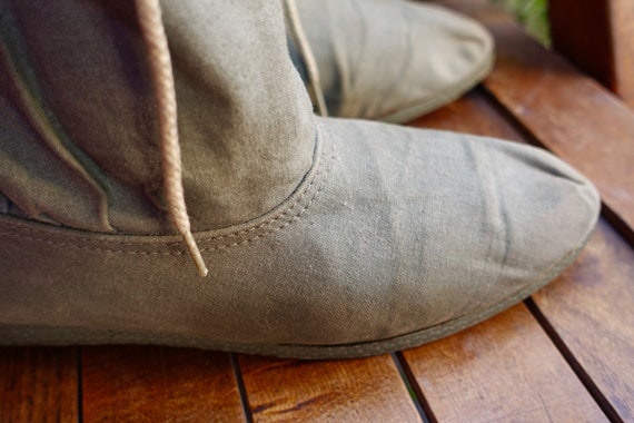 1980's Gray Suede Drawstring Boots - image 6