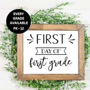 First Day of School PRINTABLE Signs / All grades / Back to school signs / First day of school sign for photo / First Day of Kindergarten