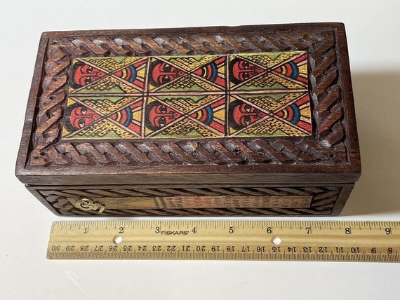 Ethiopian Amharic Wooden Box Hand Painted & Carve… - image 10