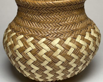 Handwoven Wicker Basket Intricate Woven Zigzag Chevron Pattern 4.25”