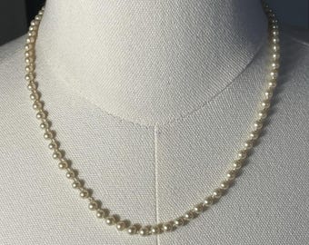 Vintage Marvella Faux Pearl Necklace Pearlescent Costume Jewelry 18”
