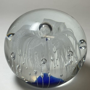 Art Glass Paperweight Sphere Orb Blue White Flower Controlled Bubbles 3&quot;