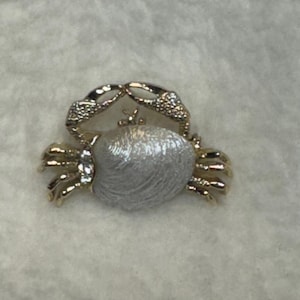 Vintage Gerry&#39;s broche krabspeld goudkleurige strass schelp strand oceaan jaren 90