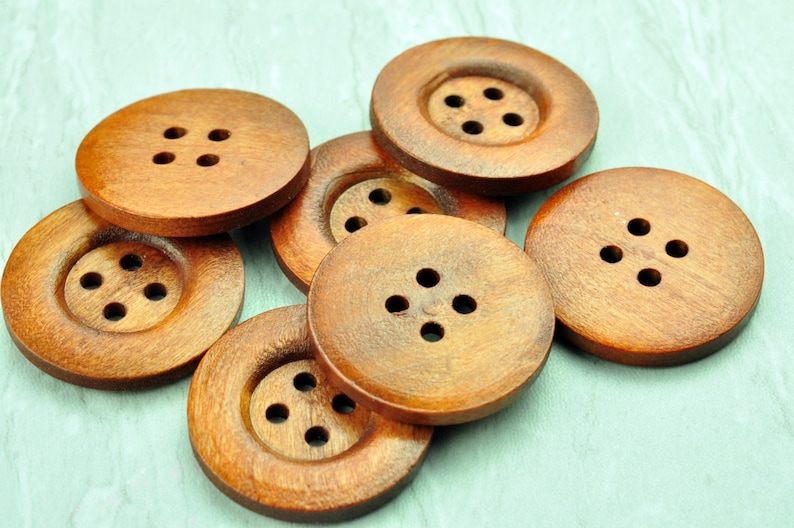 35MM *** CHOOSE YOUR SIZE FROM 14MM 2-HOLE NATURAL WOODEN BUTTONS X 10 BUTTONS