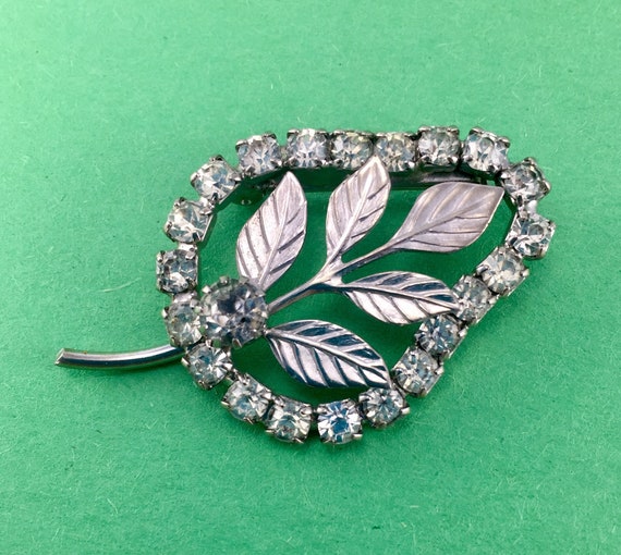 Rhinestone Brooch With Silver Leaves - image 6