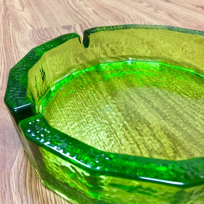 Large Blenko Emerald Green Glass Ashtray
