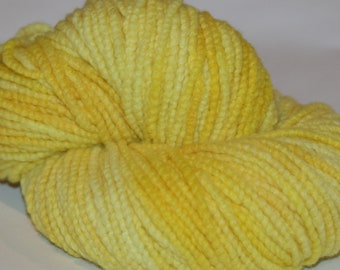 Yarn Bouclé, White Gum Wool, 14.5 micron merino wool, Varigated. Ethical, superfine merino, Australian.