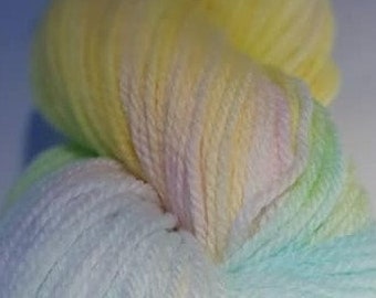 Superwash, Australian merino wool, Machine washable, 8ply/DK.