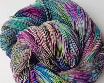 100g, 75/25 SW Merino / Nylon, 4 ply, sock, fingering wt.