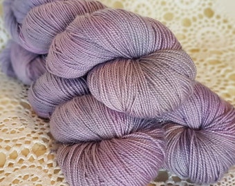 75/20/5 SW merino wool/Nylon/Silver Stellina, 4ply, fingering weight, 400m, (437y) / 100g.