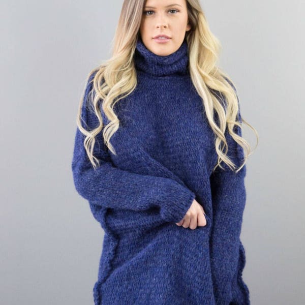 Oversized  Chunky knit woman sweater. Alpaca /Merino wool sweater.  Thumb holes knit sweater. Turtleneck blue  sweater.