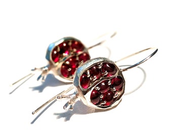 Pomegranate earrings in silver and garnets