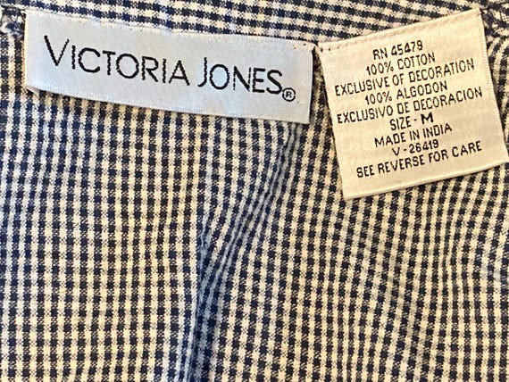 Victoria Jones Embroidered Sweater-Bust 48