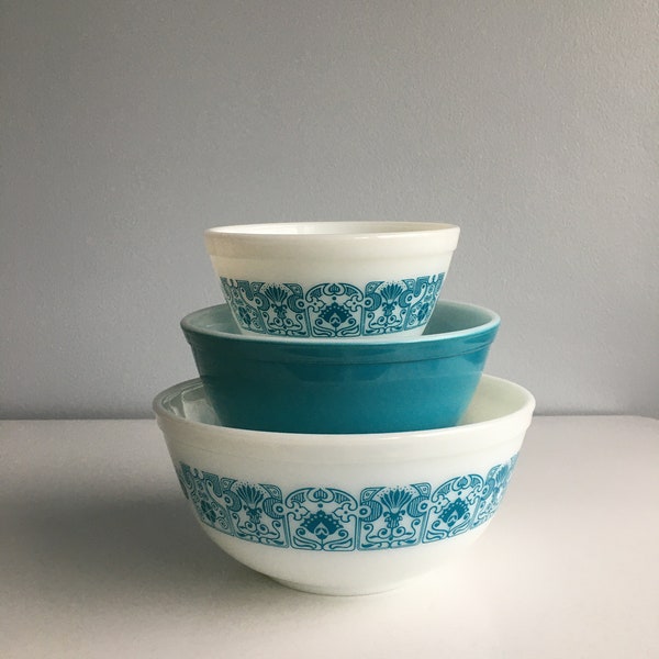 Vintage Pyrex Blue Horizon Mixing Bowls #401 402 403 Set of 3