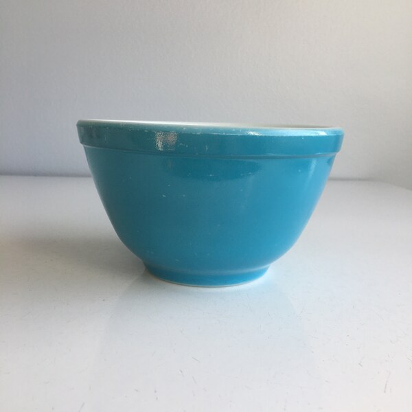 Vintage Pyrex Blue Primary Color Mixing Bowl #401 1 Pint Old Bottom 1940's Unnumbered