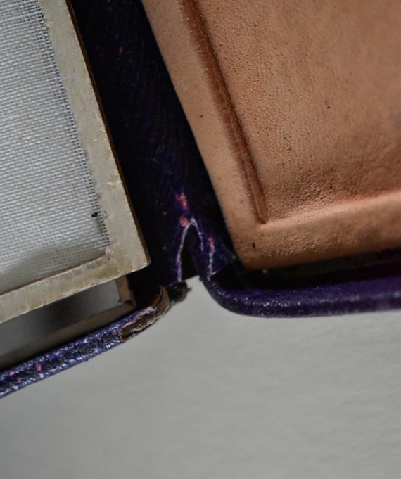 vintage leather compact 50's 60's purple - image 3