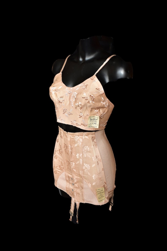 40’s bra and girdle matching set CC41 label suspende… Gem