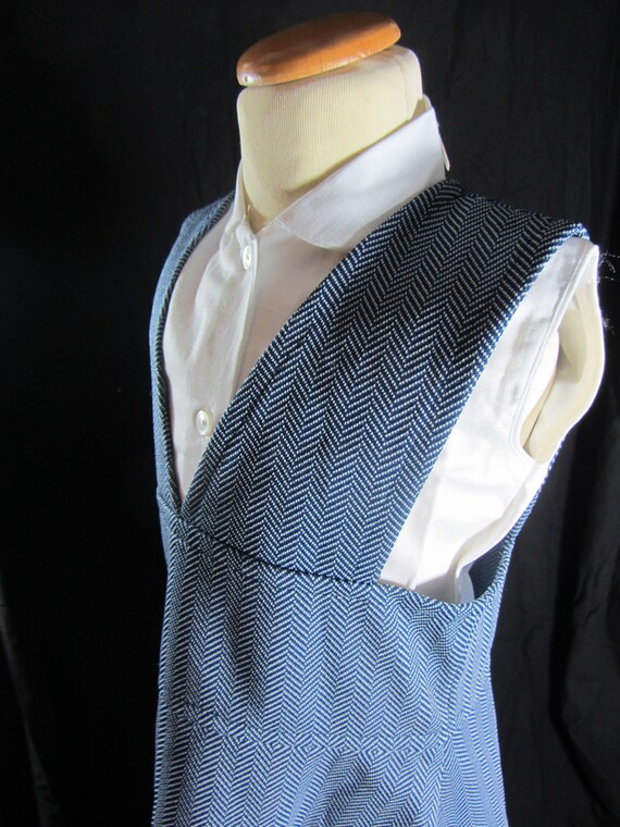 blue pinafore dress school