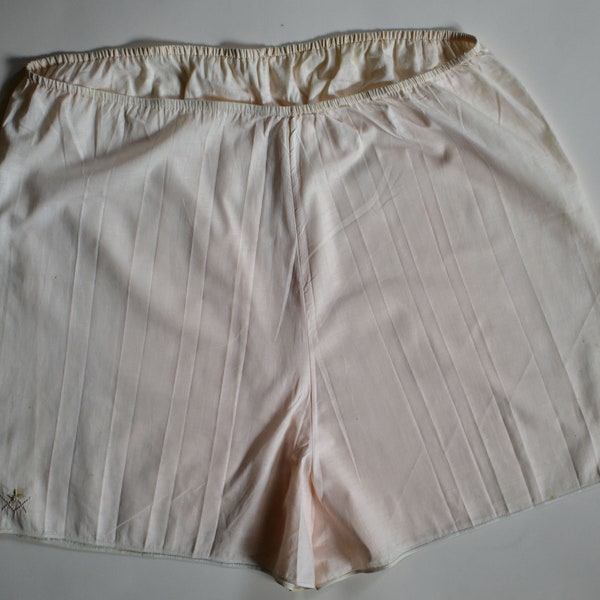 Original Vintage 1910s 1920s  Deco baby pink Embroidered French Tap Pants