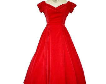 Red dress prom velvet fifties siren sweetheart neckline 10 fit n flare