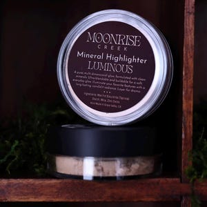 Highlighters • Pots and Powder • Illuminators • Shimmering Perfection • Earth Mineral Cosmetics