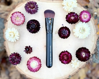 Chubby Blender Brush • Brown Vegan Faux • Cruelty Free • Matte Black Wood Handle and Black Ferrules • Cream and Powder • Dye Free