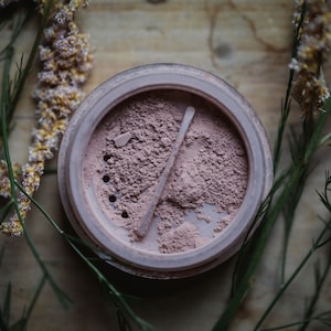 Bronzers • Loose Powder • Earth Mineral Cosmetics • Multiple Shade Options • Vegan