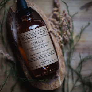 Wild Spirit reichhaltiges Körperöl • Wildblumen + Nährende Öle + Hochwertige ätherische Öle • Vegan + Biologisch + Glutenfrei