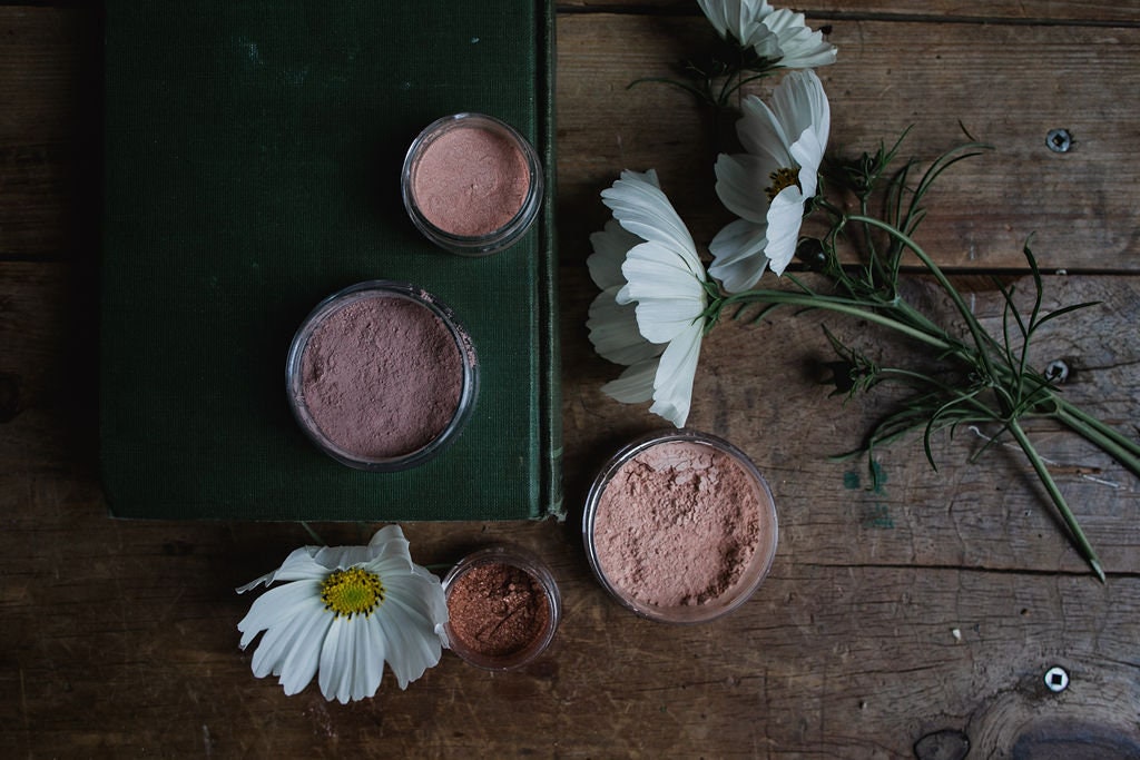 Mineral Blushes • Loose Powder • Shimmer Glowing Cheek Tint