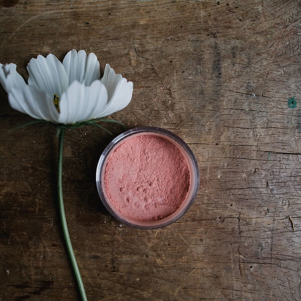 Mineral Blushes • Loose Powder • Shimmer + Glowing Cheek Tint • Earth Mineral Cosmetics • Multiple Shade Options