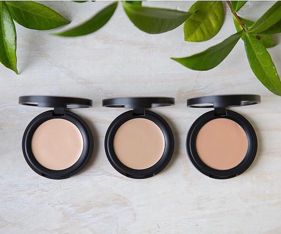 Cream Concealer Compact • Botanical Blend • Correcting Concealer