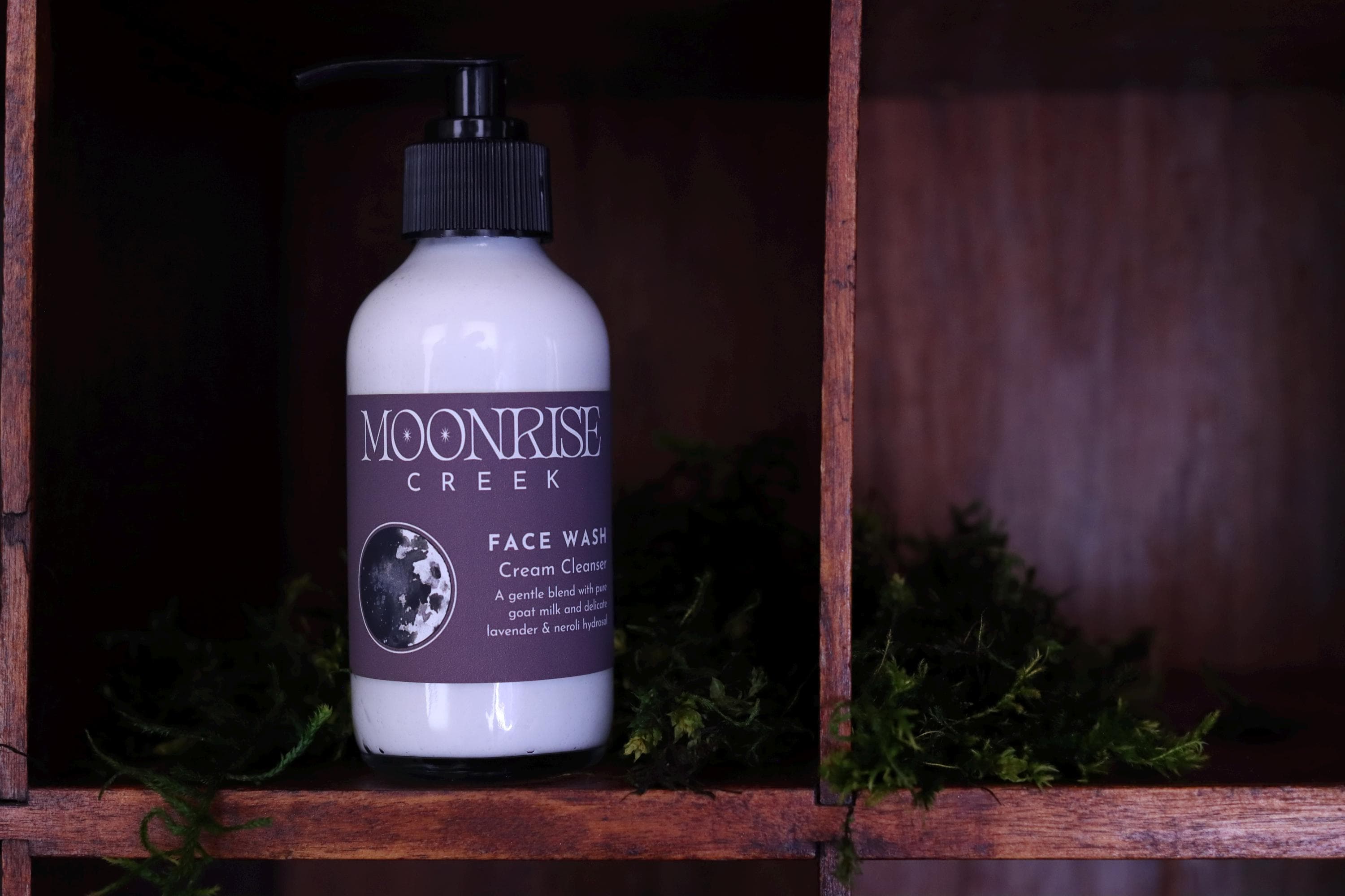 Gentle Cream Cleanser • A gentle blend with pure goat milk and
