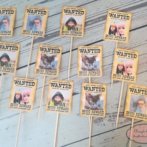Wanted Poster Cupcake Toppers, Set of 12
