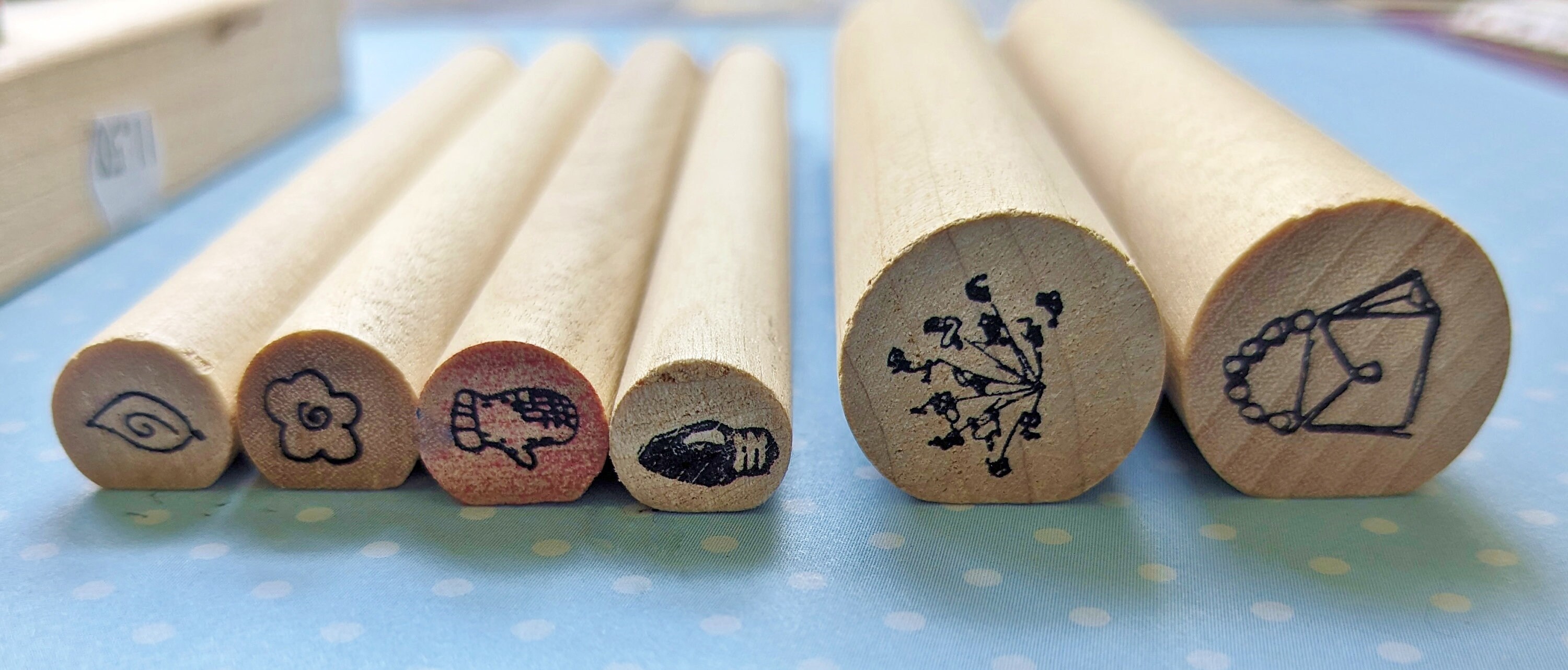 Judith Rubber Stamp Set, Dowels Pegs Wood Mounted, Large Charlie Brown