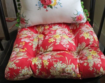 Red Chair Pad, 12, 14, 16, 18 inch or Custom Floral Tufted Cushion, Shabby Chic, Rocking Chair, Bedroom, Nursery Decor, Cottage, Rose