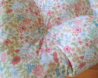 Calico Floral Chair Pad, Tufted Cushion, Shabby Chic, Seat Kids Room Rocking,16 Inch, Baby Nursery Decor, Flower Bouquet