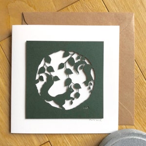 Due scoiattoli, biglietto d'auguri ecologico tagliato al laser, VUOTO, firmato individualmente, arte ritagliata sulla carta, arte della fauna selvatica