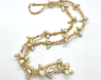 Vintage Seashell Necklace